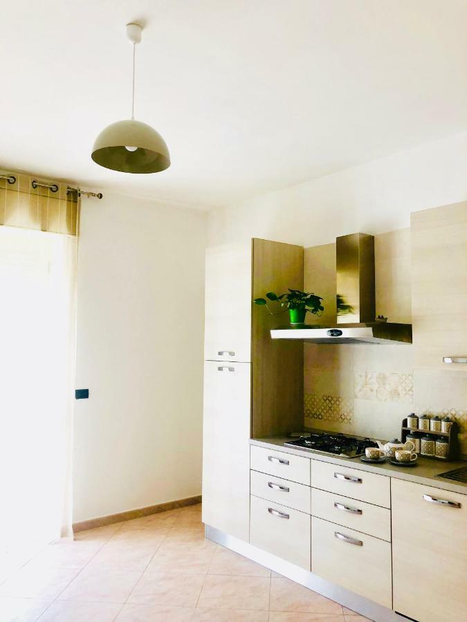 Ricomincio Da 3 Bed & Breakfast ปอมเปอี ภายนอก รูปภาพ