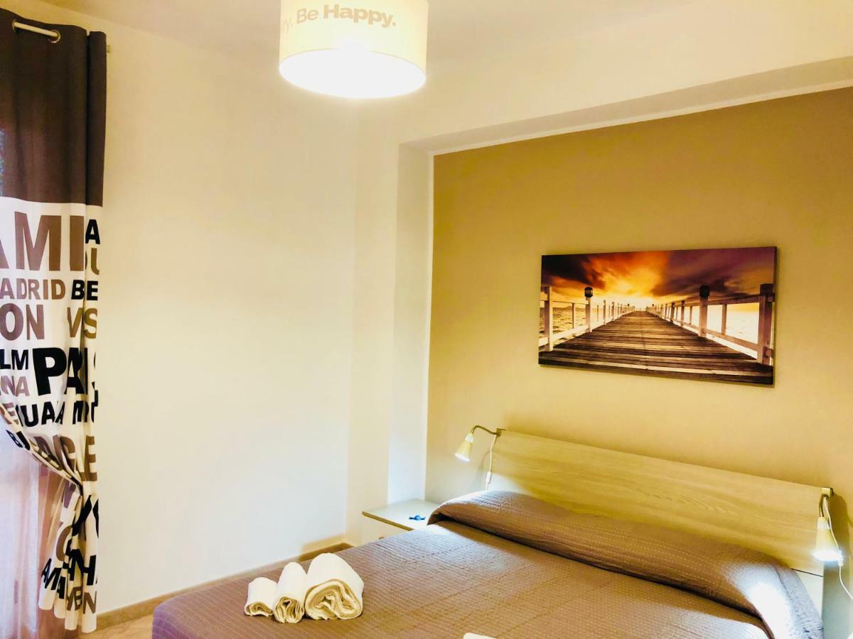 Ricomincio Da 3 Bed & Breakfast ปอมเปอี ภายนอก รูปภาพ