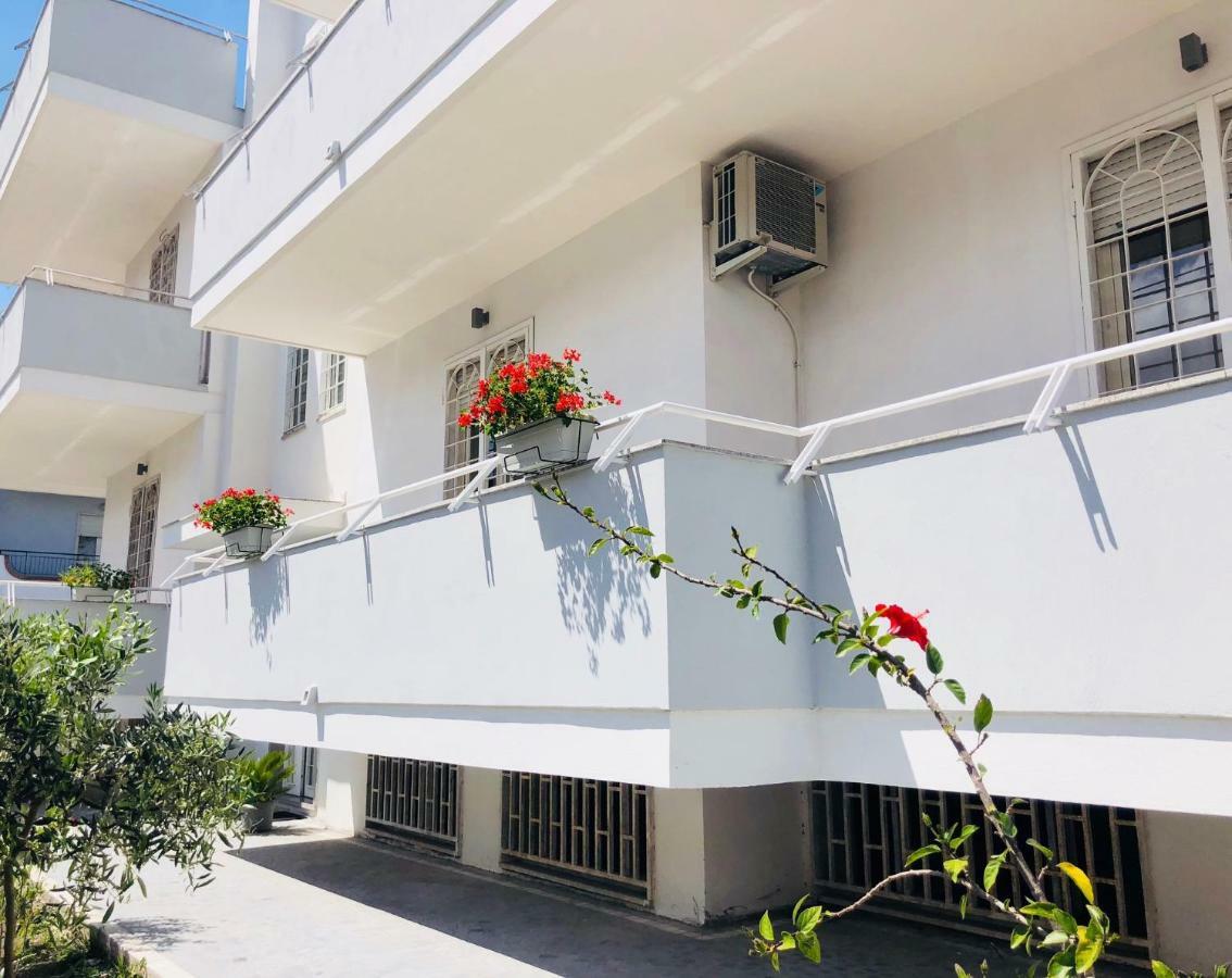 Ricomincio Da 3 Bed & Breakfast ปอมเปอี ภายนอก รูปภาพ
